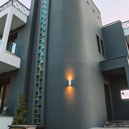 Four Olive Волос